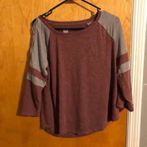 Pink and gray 1/4 sleeve top